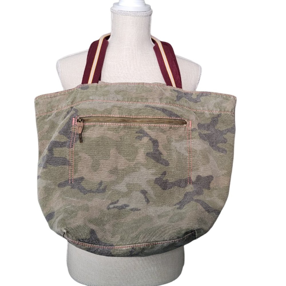 Gap Body Tote Bag olive camo EUC